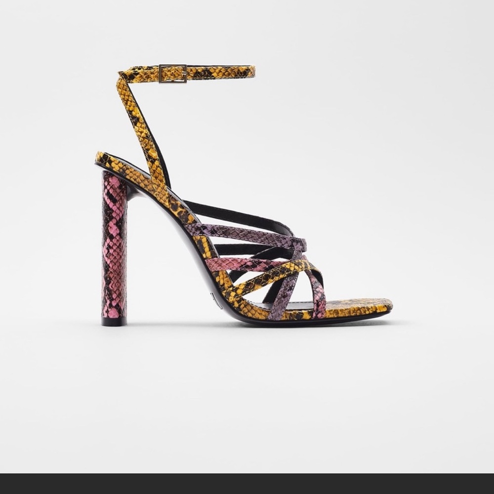 ANIMAL PRINT MULTI-STRAP HIGH-HEEL
SANDALS TRF | ZARA size 9